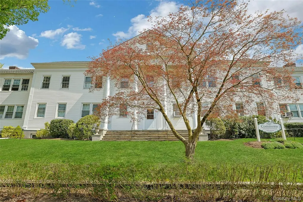 310 Manville Rd Unit S4
