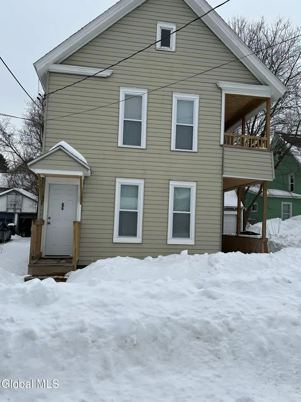 6 Alexander St