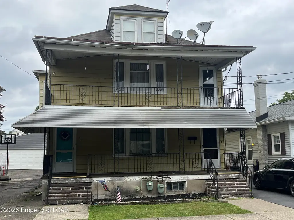 41-43 Miner St