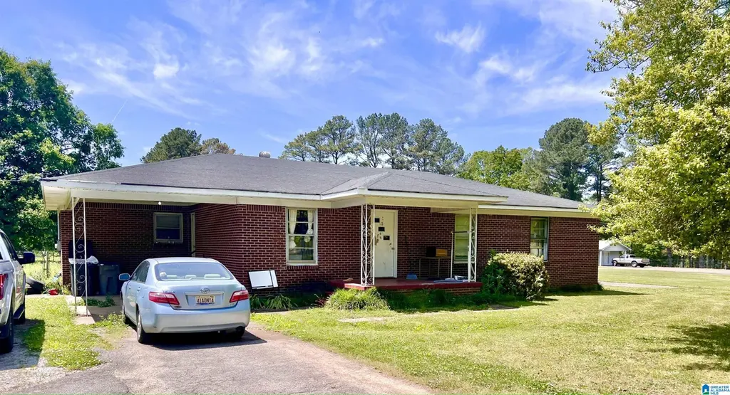 6371 Highway 17