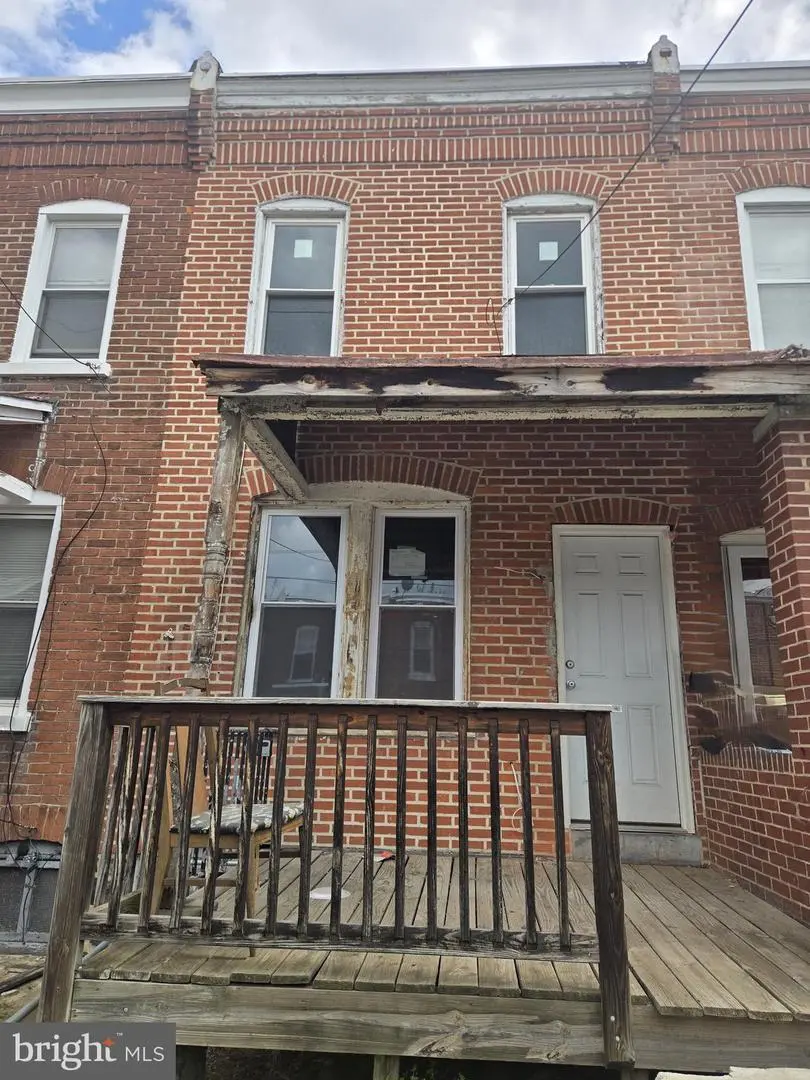 313 E 22nd St