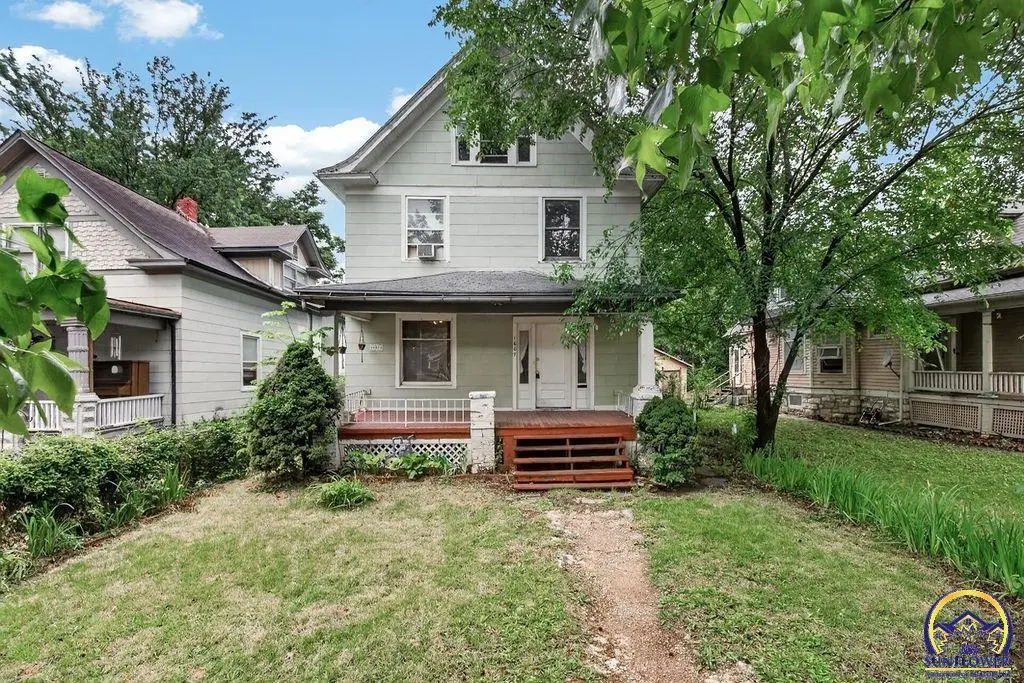 1607 SW Buchanan St