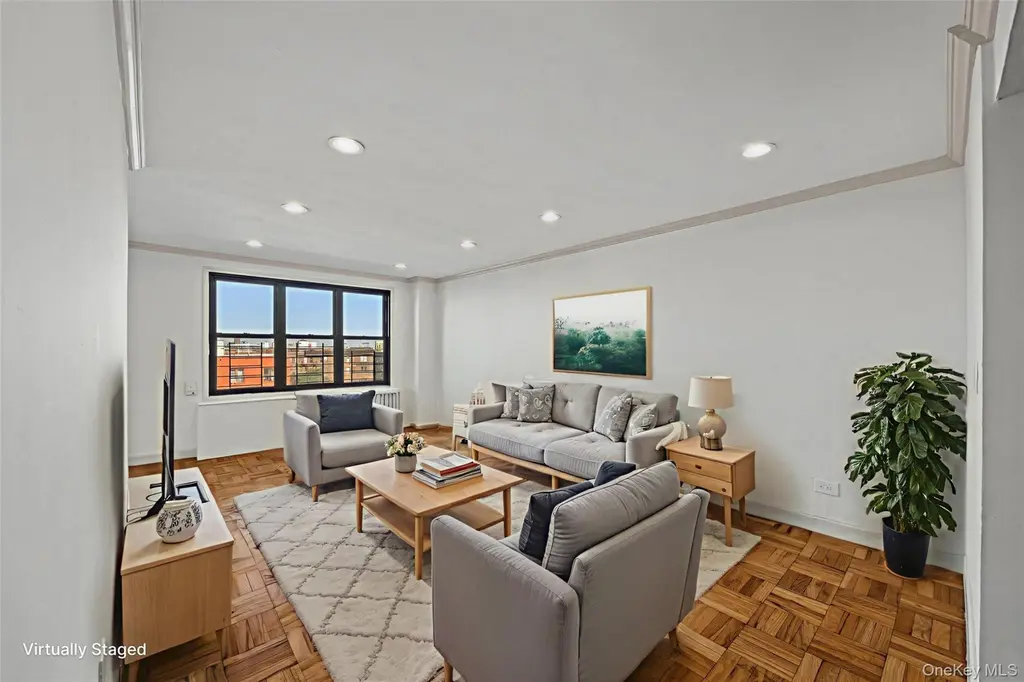 2835 Webb Ave Unit 9E