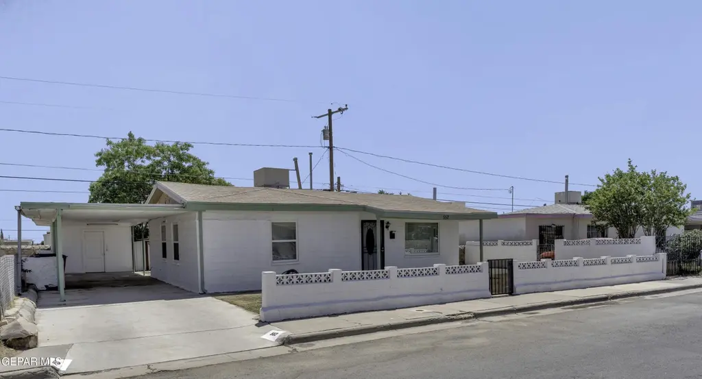 552 S Concepcion St