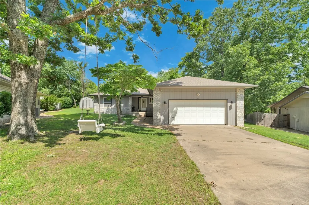 3 Ashton Cir