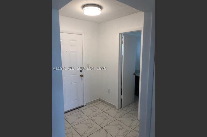 1201 NE 191st St Unit G411