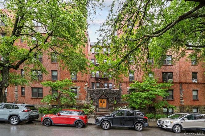 20 William St Unit 4G