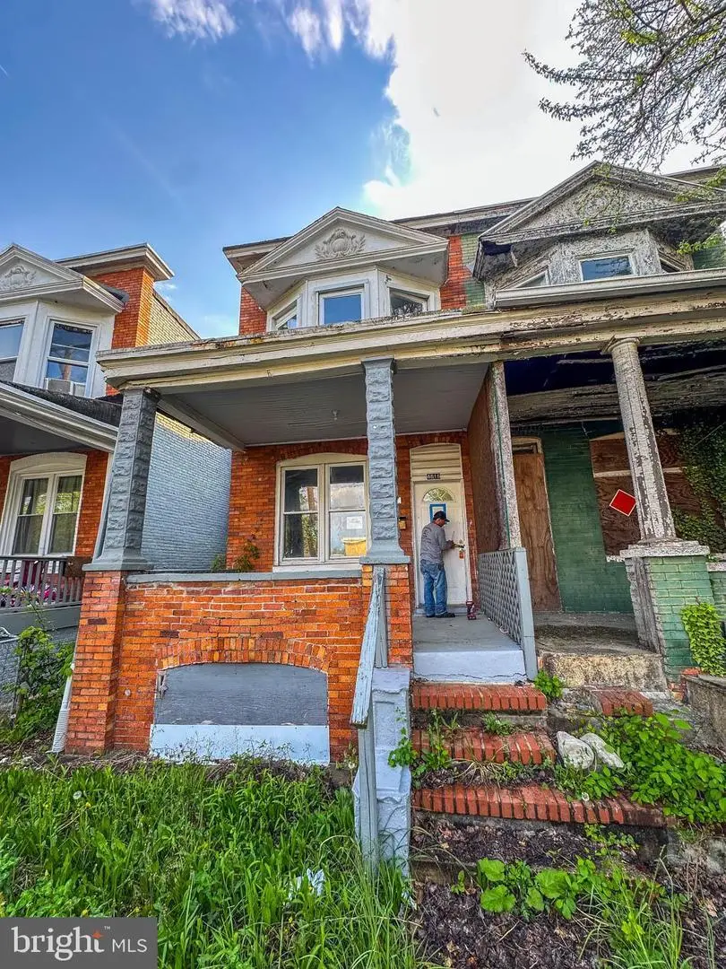 4816 Palmer Ave