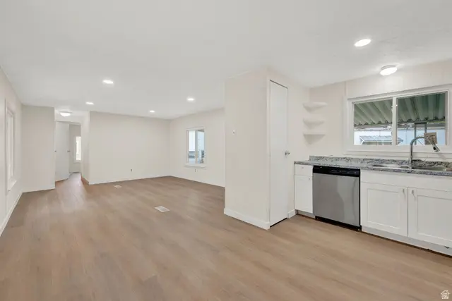 900 Century Dr #17
