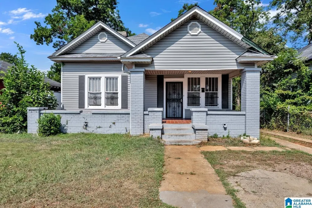 1672 SW Tuscaloosa Ave SW