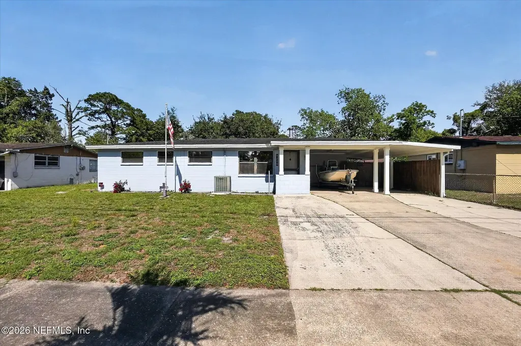5229 Saginaw Ave