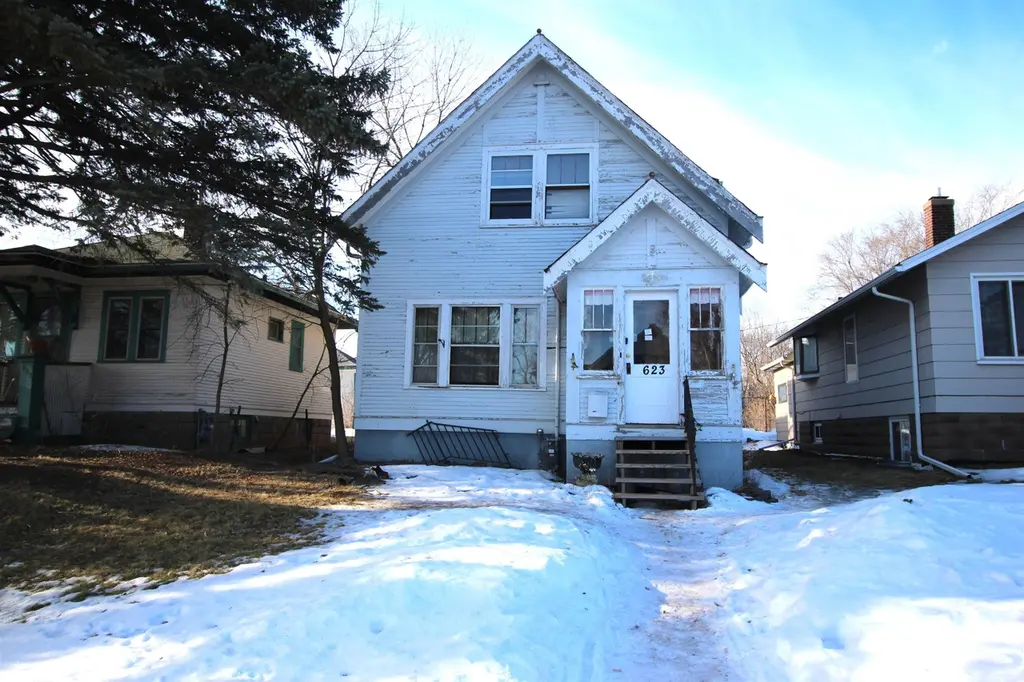 623 N 41st Ave Ave W