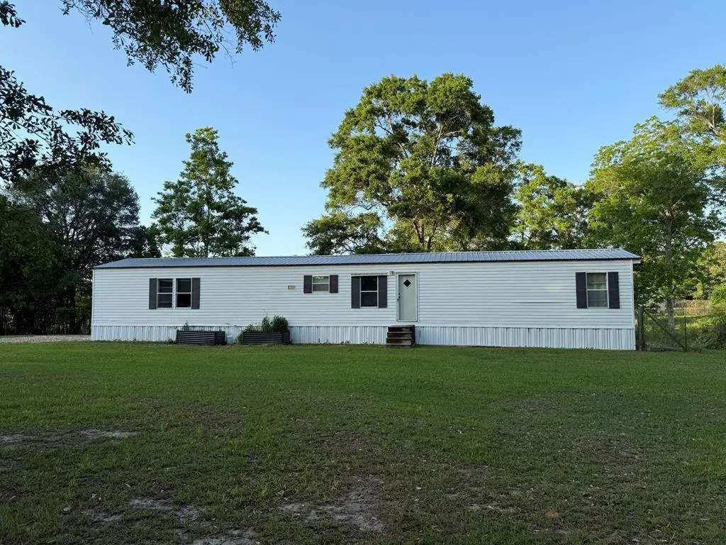 114 Poplar Ave