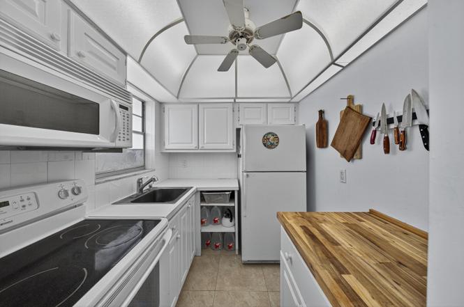 251 S Golf Blvd #287
