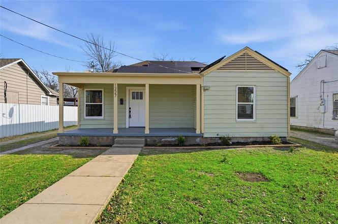 1227 La Vega St