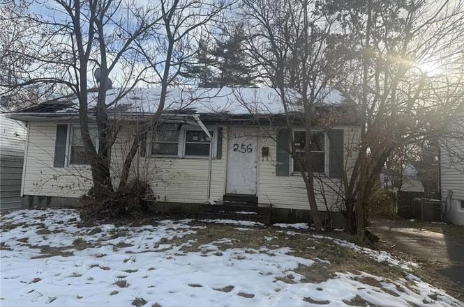 256 Shepley Dr
