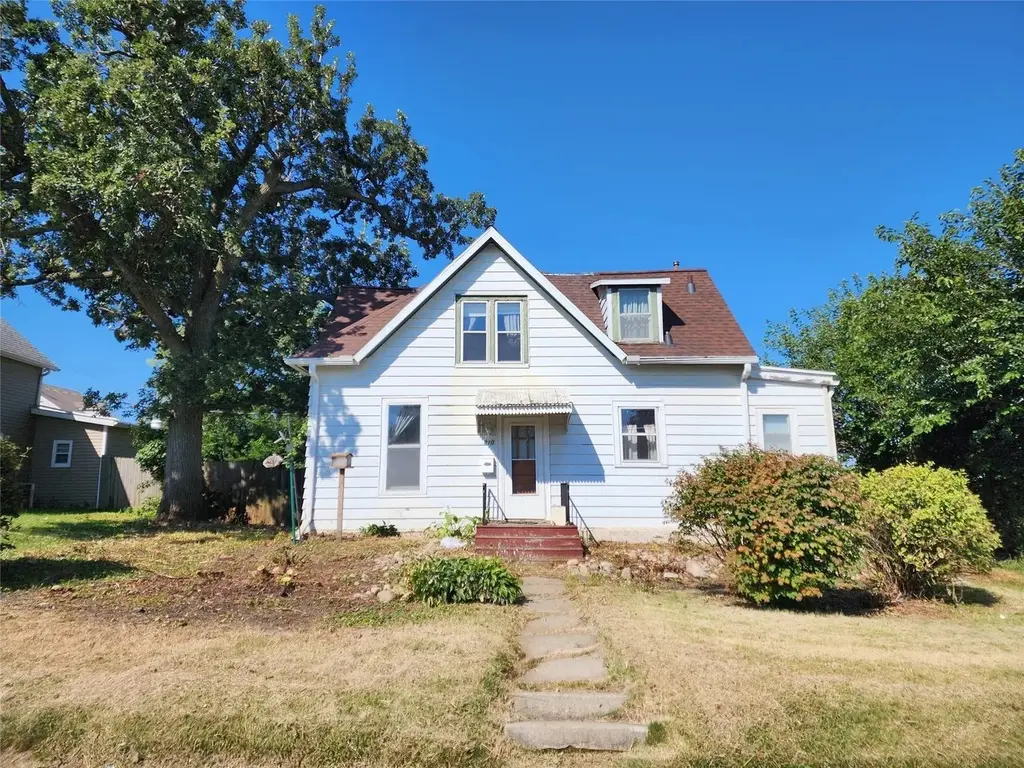 210 N 4th Ave