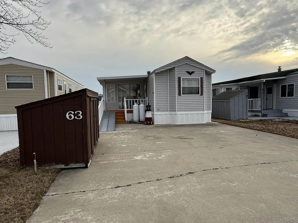 3675 E Michigan Ave #63