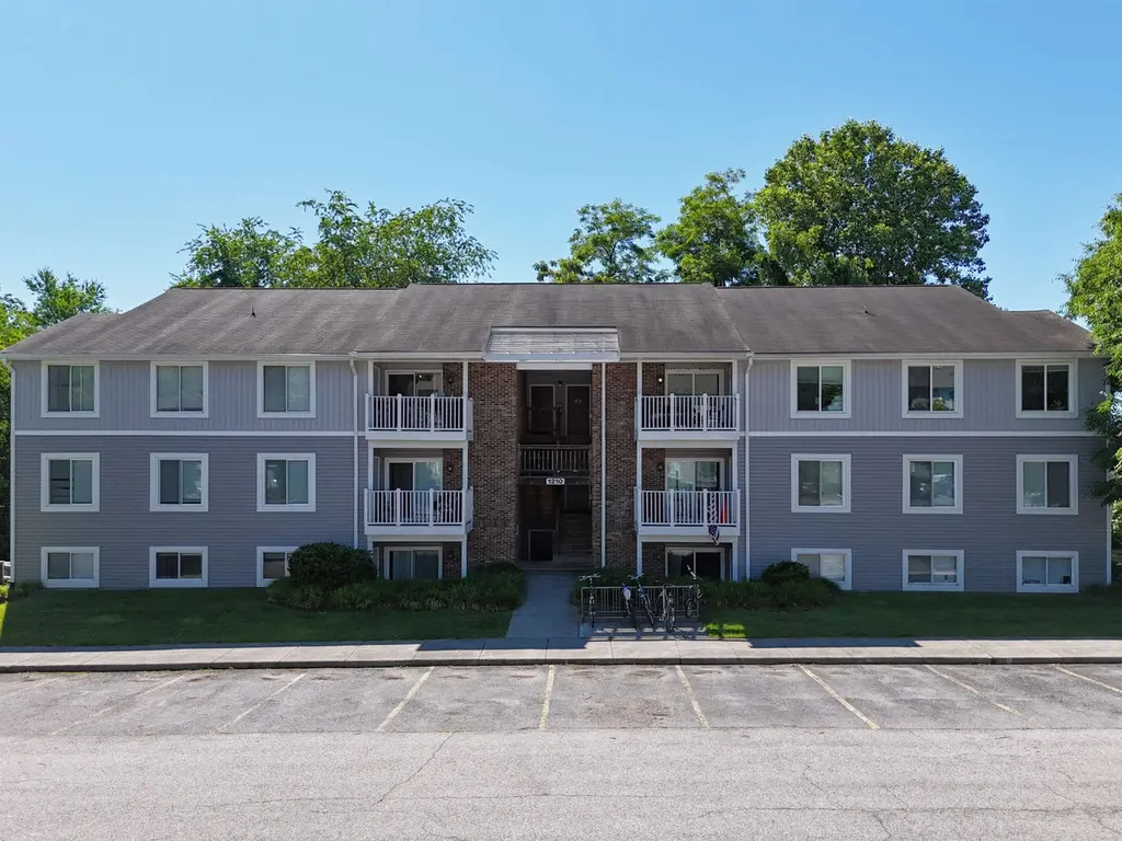 1210 University Ter Unit B
