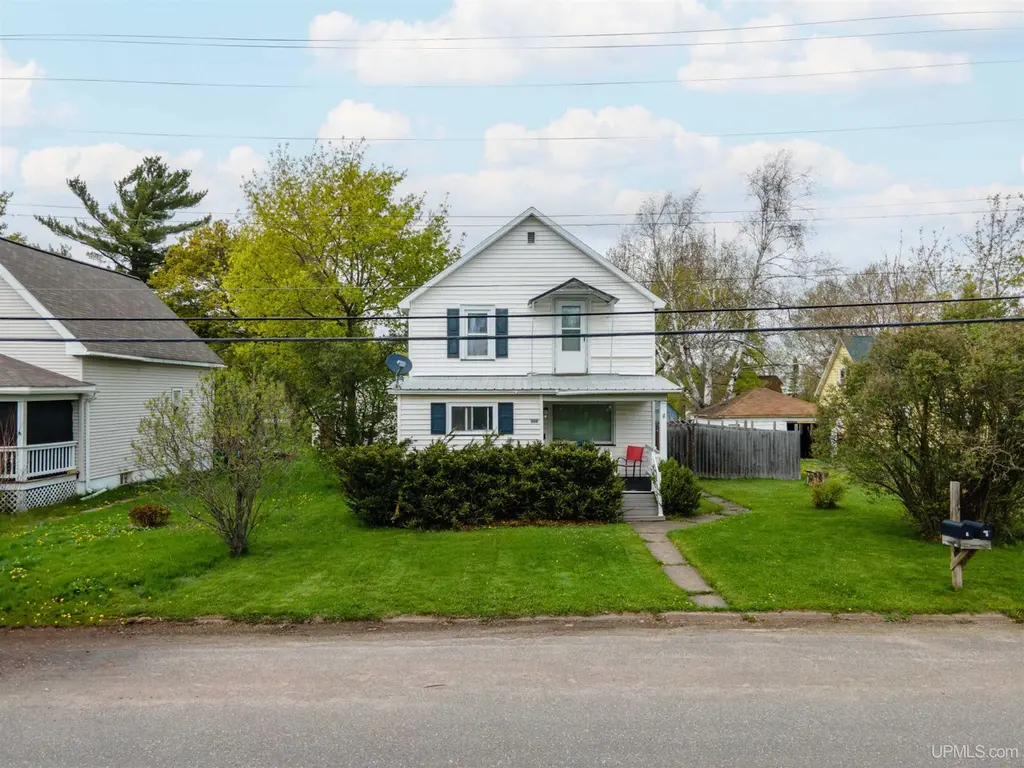 712 Forest Pkwy