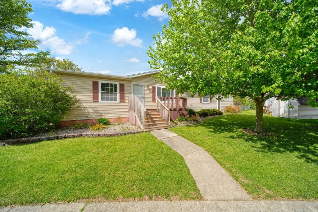 704 Hidden River Dr