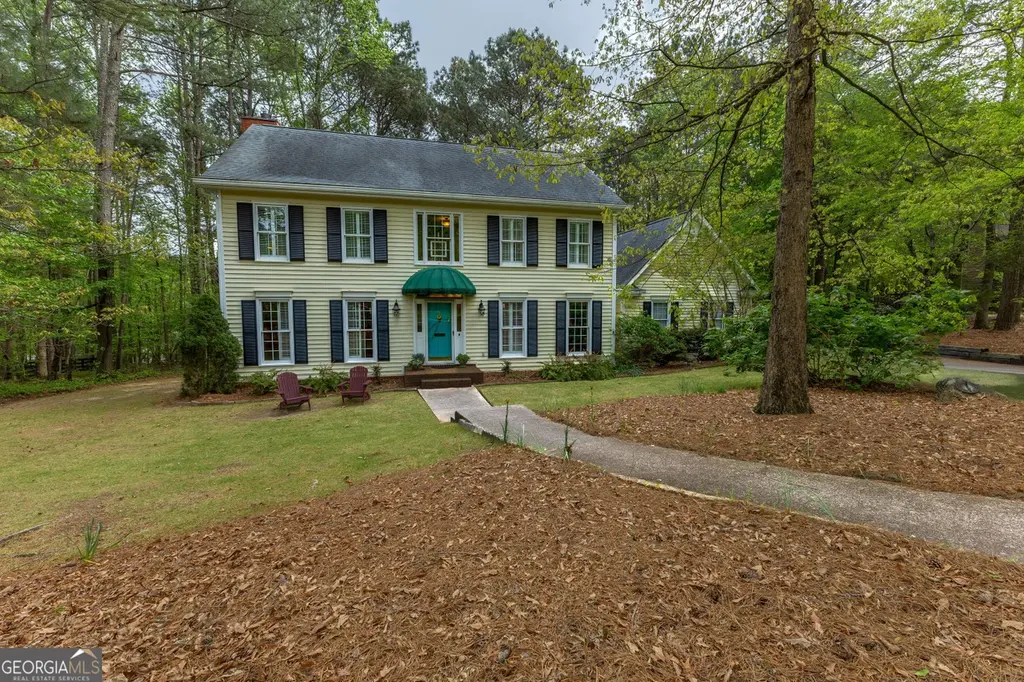 175 Weeping Willow Way