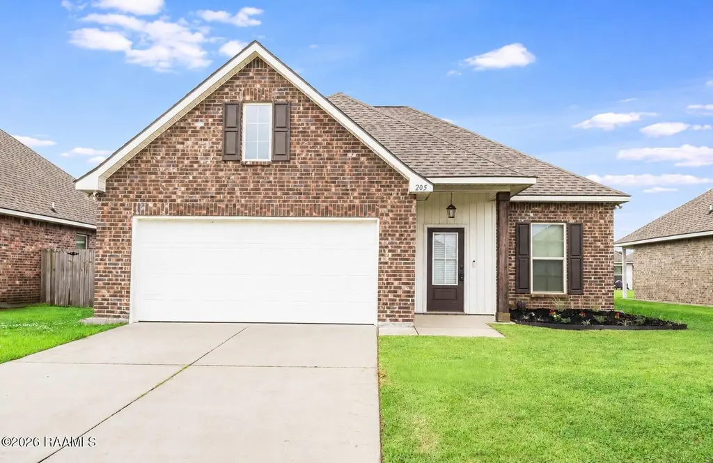 205 Rocky Meadows Ln