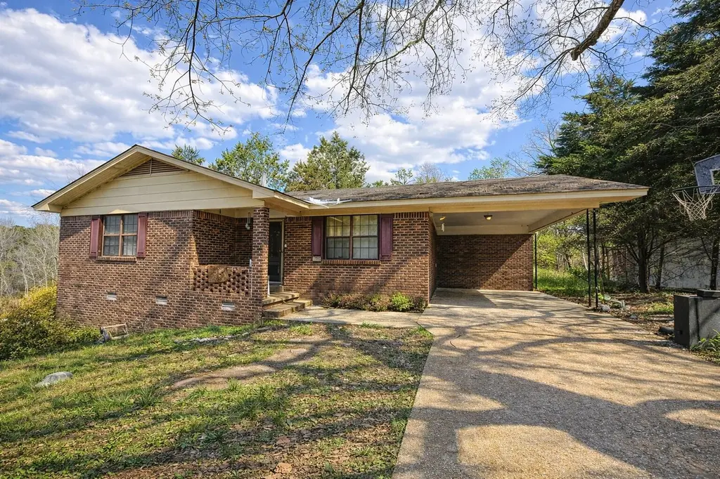 232 County Road 1389