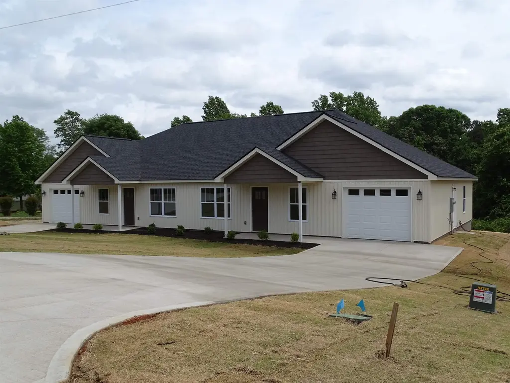 250/254 Brewton Rd Unit ***