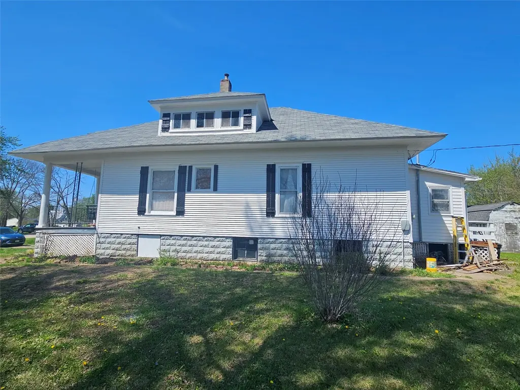 303 S Central Ave