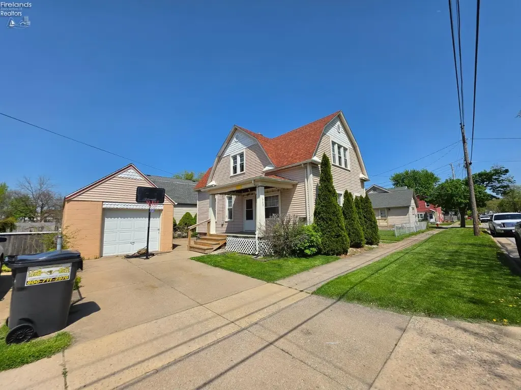 1709 Sandusky St