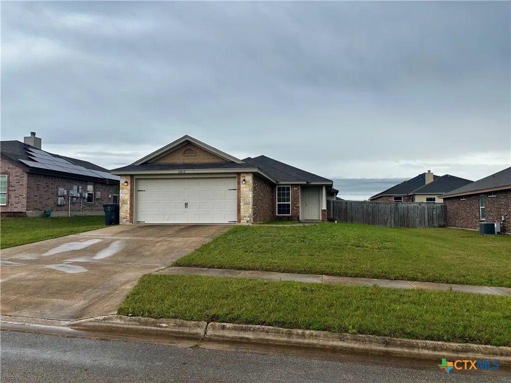 2810 Montague County Dr