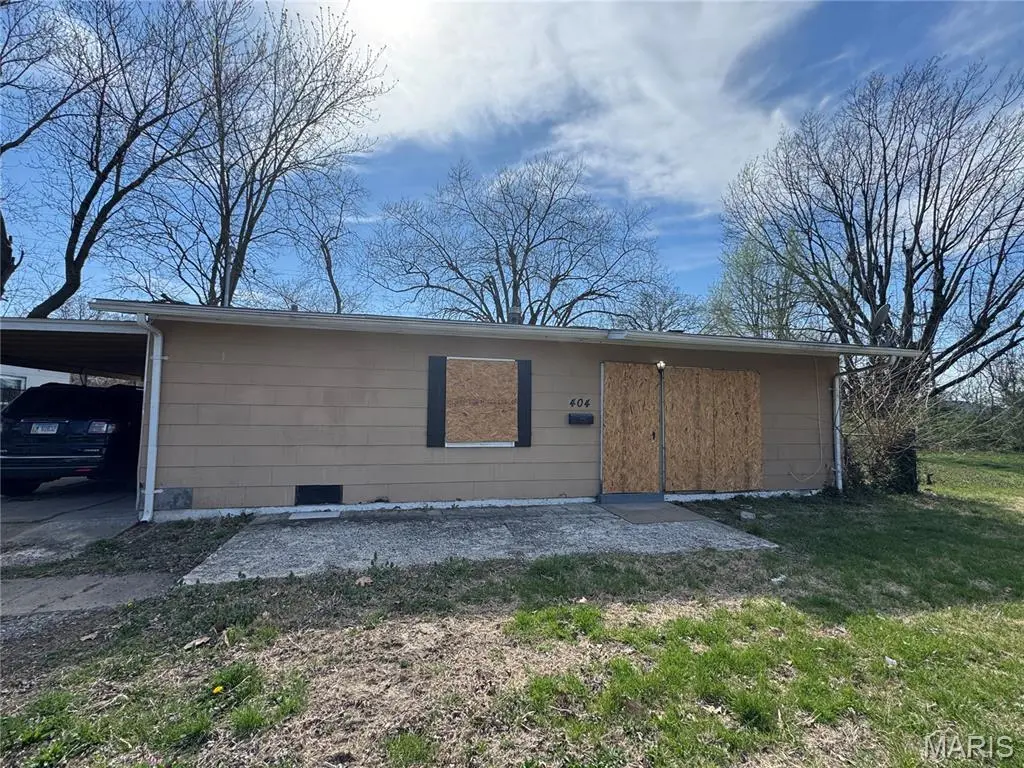 404 Saint Thomas Ln
