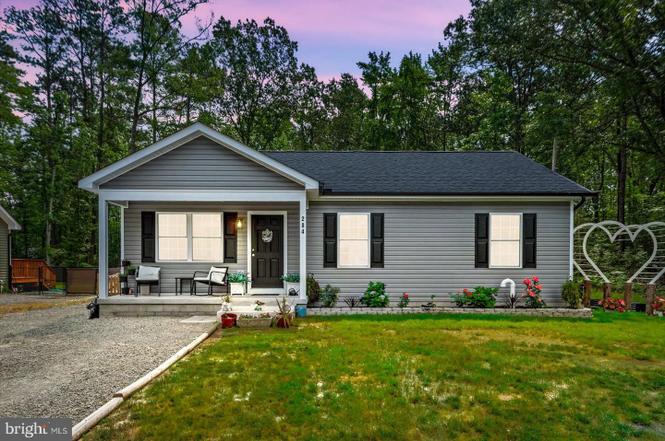 284 Shorewood Dr