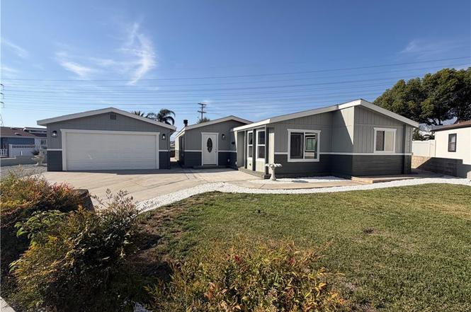 10961 Desert Lawn Dr #26