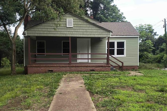 5223 Loop Rd