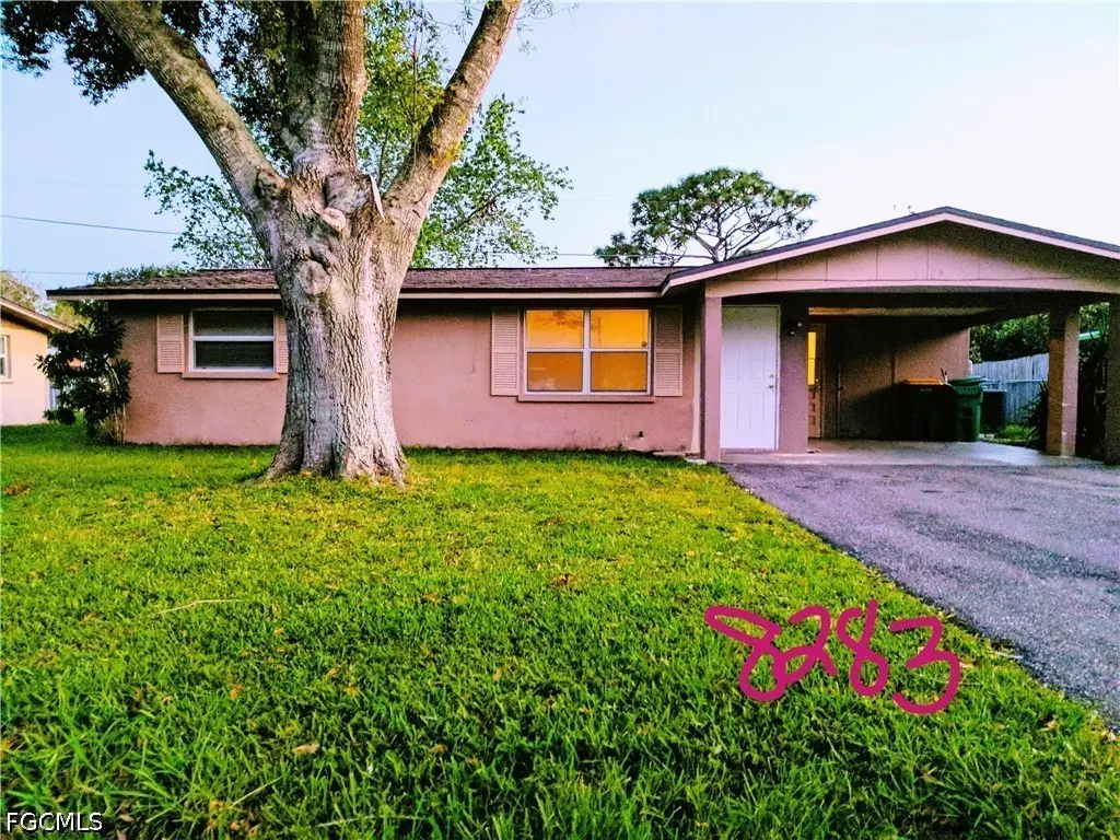 8283 Pelican Rd
