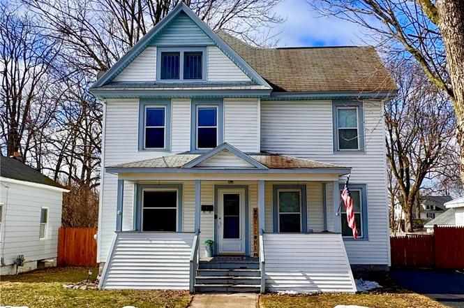 17 Mattie St