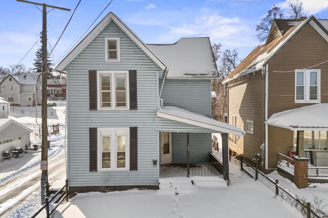 146 E 1st St