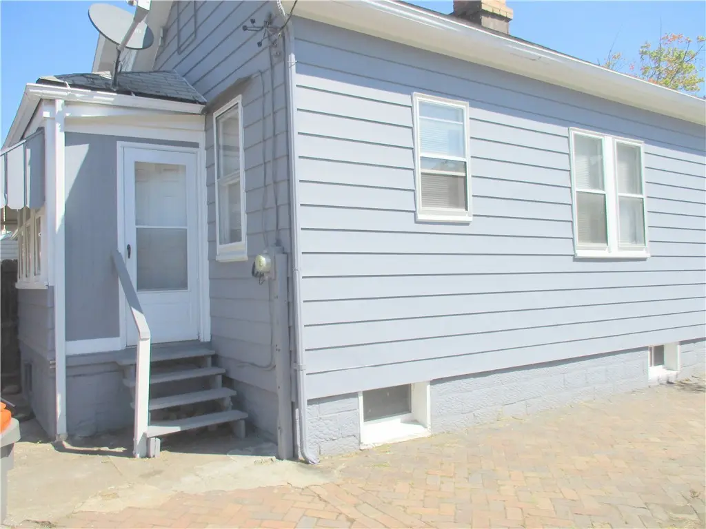 1501 3rd Ave