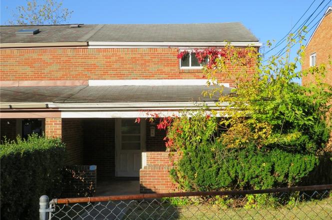 310 Anthon Dr