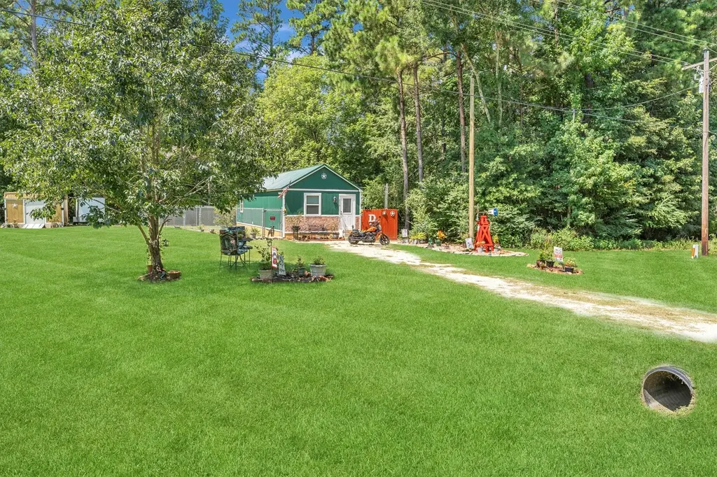 2075 Mangum Rd