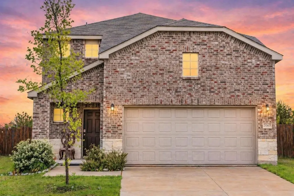 2063 Henrietta Dr