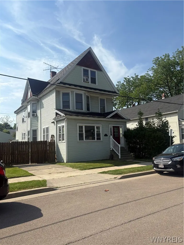 66 Stephenson Ave