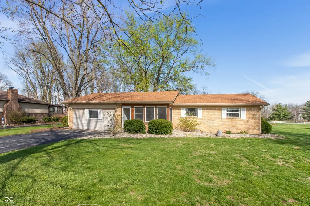 3605 N County Road 950 E
