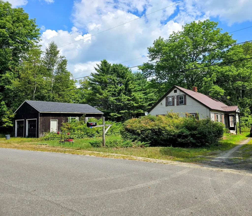 705 Plains Rd