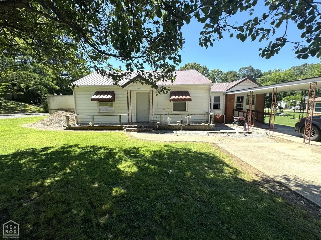 563 S 12th Ave