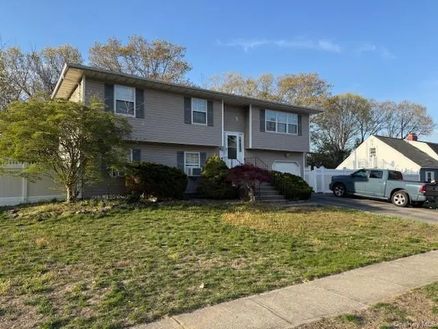 7 Horseshoe Dr