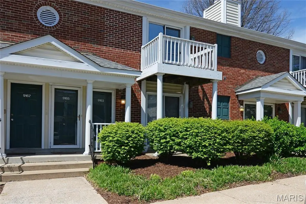 9163 Robin Ct