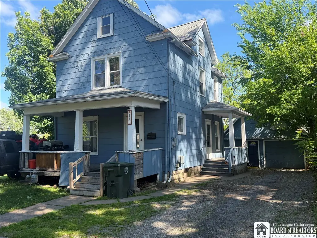 110 Isabella Ave